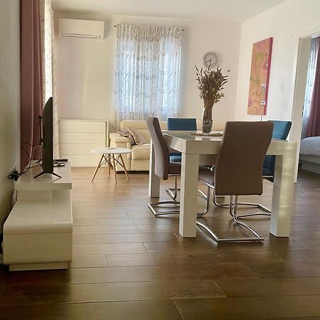 Apartament Blueberry Bol Zewnętrze zdjęcie