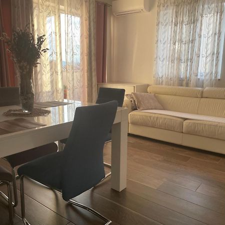 Apartament Blueberry Bol Zewnętrze zdjęcie
