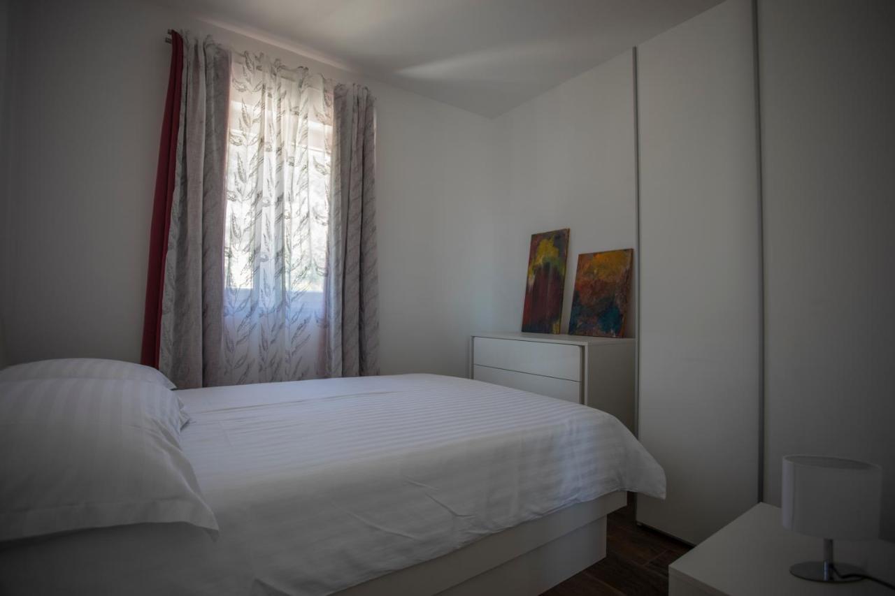 Apartament Blueberry Bol Zewnętrze zdjęcie