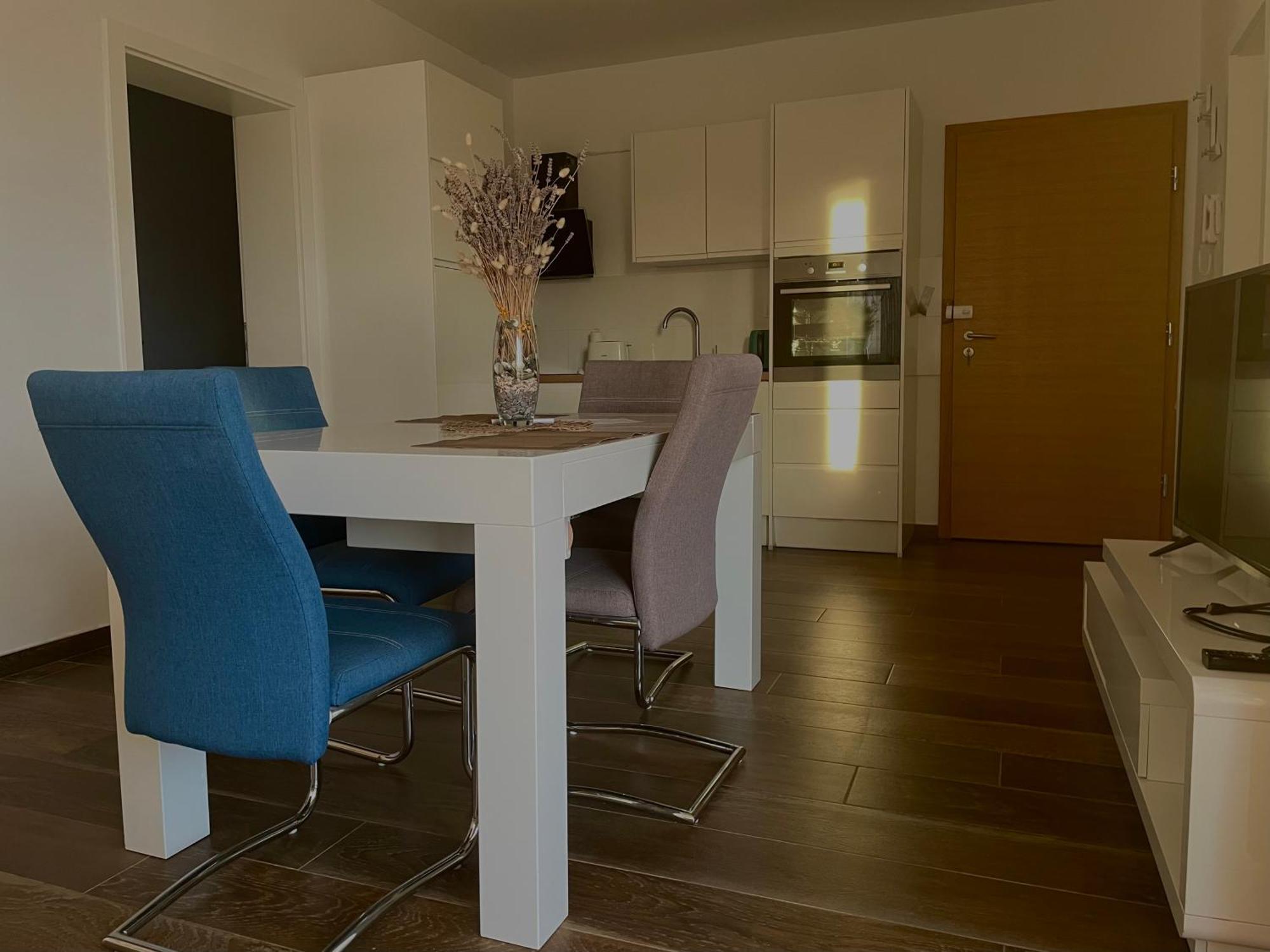 Apartament Blueberry Bol Zewnętrze zdjęcie