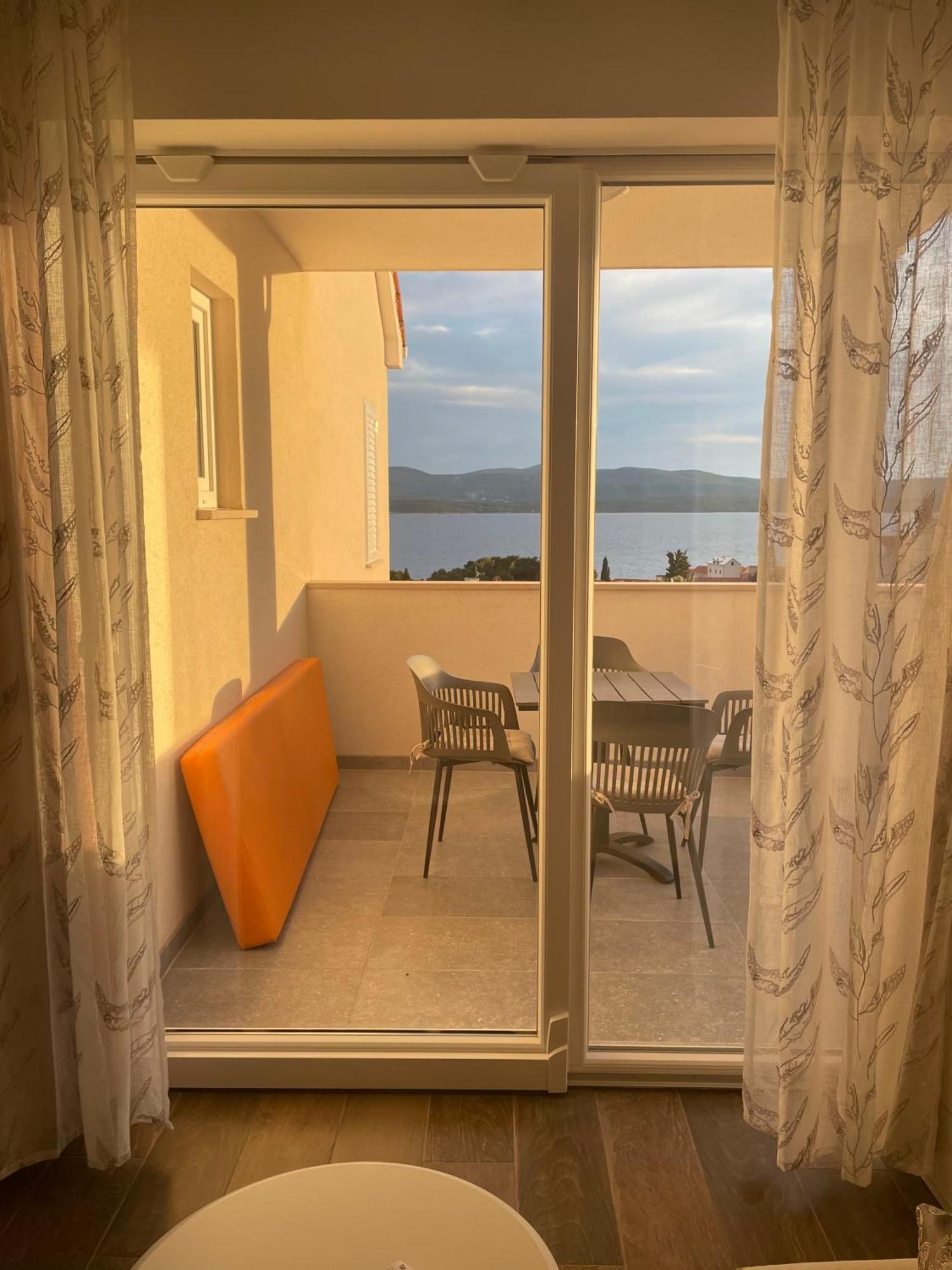 Apartament Blueberry Bol Zewnętrze zdjęcie